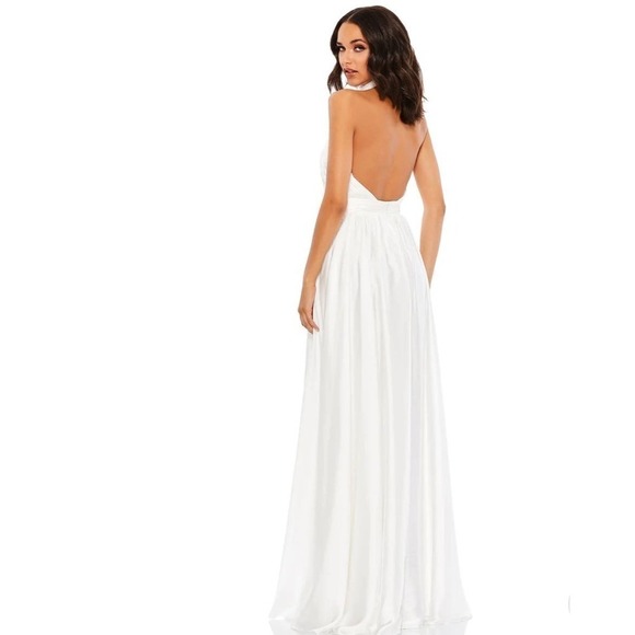 Mac Duggal Size 0 $398 NWT Rosette Halter White Chiffon Pleated Gown - Picture 2 of 12